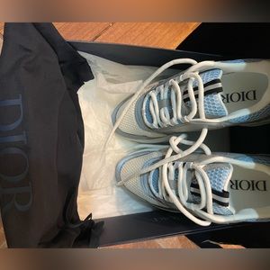 Men Dior sneakers size 40